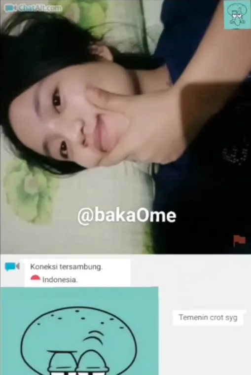 Ditemenin gadis berkaos biru bulet banget